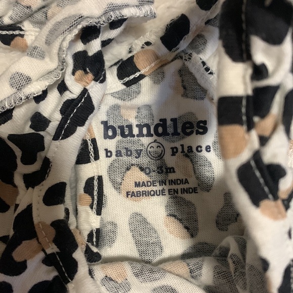 (3 for $10) bundles cheetah print tank top - Picture 3 of 3